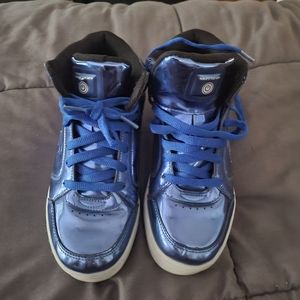 Metallic blue sketches size 5